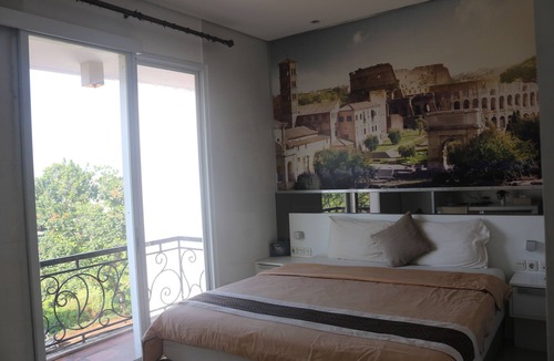 Tangerang Bed & Breakfast | Tirta Mansion Paramount Serpong Hotel