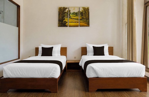Ciburial Hotel | Townhouse Oak Hotel Pondokan Tjiburial