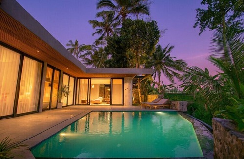 Melayang House | Tropical 3BR Hideaway with Huge Pool, PARQ Access
