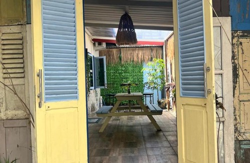 Sewon Villa | Tuwin Guest House Near Malioboro Free Parking & Netflix