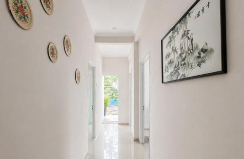 Jakarta House | Twins Guesthouse near Universitas Budi Luhur Jakarta RedPartner