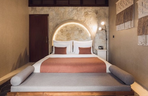 Pecatu Resort | Uluwatu 1BR Suite - Bathtub Near Padang Beach