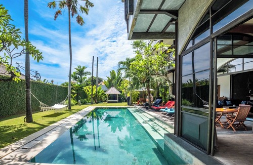 Petitenget Villa | Unique 6 Bdrm Villa In Central Seminyak