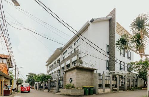 Jakarta Hotel | Urbanest Inn House TB Simatupang