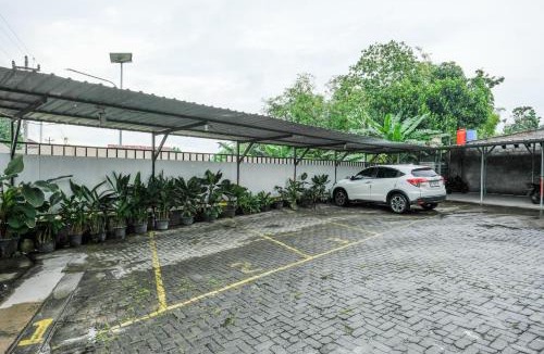 Depok Hotel | Urbanview Hotel DHelomi Homestay near UPN Veteran