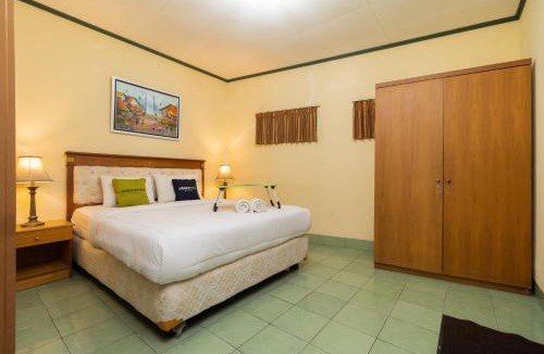 Cisarua Hotel | Urbanview Hotel Griya Astoeti 2 Cisarua Puncak