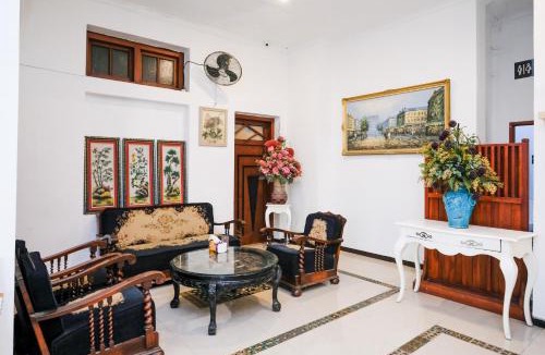 Klojen House | Urbanview Hotel Griya Surya Malang by RedDoorz