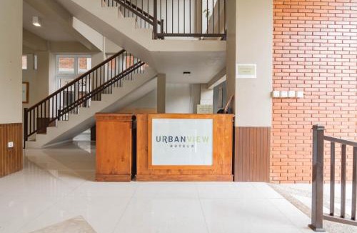 Cisarua Hotel | Urbanview Hotel Syariah Insani Cisarua Puncak