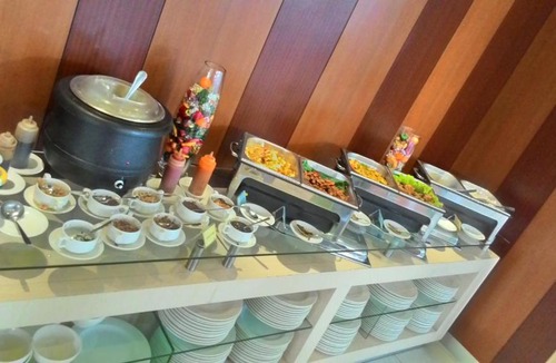 Jakarta Hotel | V Hotel Tebet