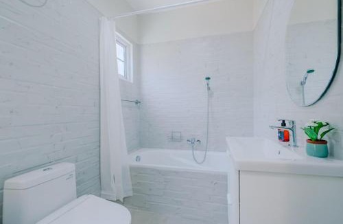 Pagedangan House | Vanya Park BSD Alesha Blue