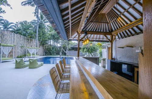 Kedewatan Villa | Villa 5# 1BR Fancy Villa with Kitchen & public pool at Ubud