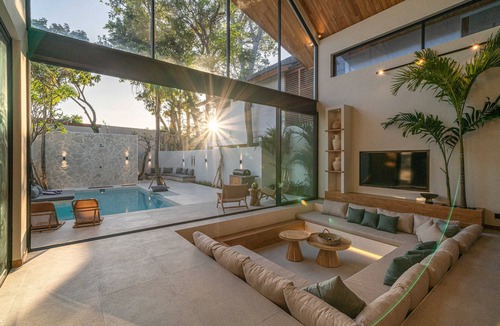Batubelig Villa | Villa Bayu by GORO
