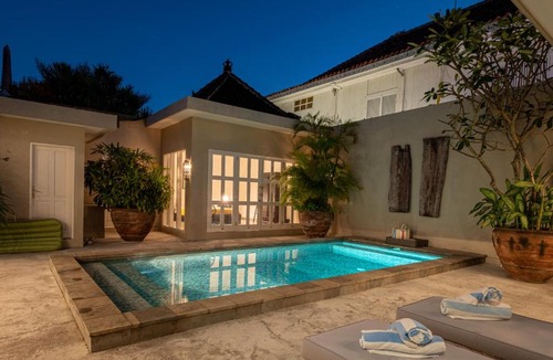 Batubelig Villa | VILLA BELLA - 7Min Beach Access - 10min to Canggu