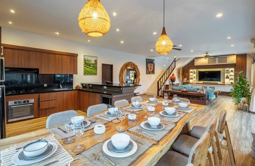 Dyanapura Villa | Villa Cemara: Spacious 4BR Retreat Seminyak