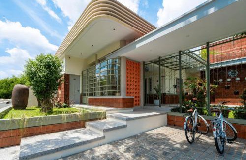 Gedongkiwo House | Villa Ceria Dukuh