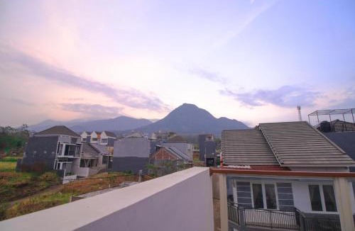 Oro Oro Ombo Villa | Villa Ceria with Private Pool & Rooftop