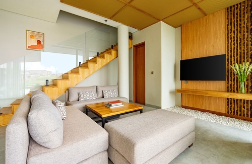Batu Bolong Hotel | Villa Chanthira Luxe by Nakula