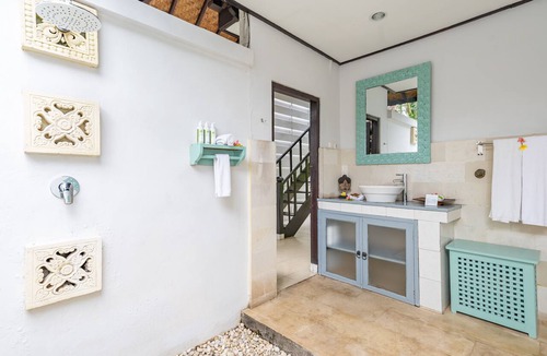 Seminyak House | Villa Coco - Deluxe 1 Bedroom Garden Bungalow
