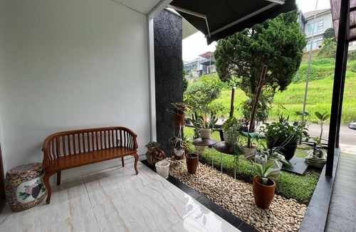 Bandung Villa | Villa Dago Kami