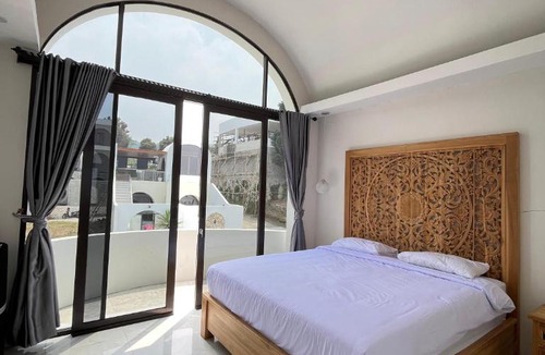 Parongpong Villa | Villa Istana Damar