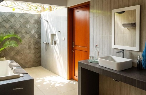 Selong Belanak Villa | Villa Jeruk