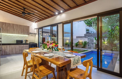 Central Seminyak Villa | Villa Lebah Seminyak, 7min walk to Double Six Beach 2min to Bintang Supermarket