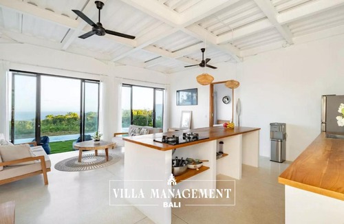 Pecatu Villa | Villa Maracuya in Pecatu Bali - Spacious 3 Bedroom with Pool