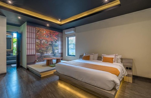 Sunset Road Villa | Villa Nishiki - Tropical 5BR Luxe Villa with 20m Pool, Gym & Karaoke