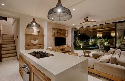 Pecatu Villa | Villa Nueva Expectacular. Vive Bingin Beach! Trona, Cuna, Bañera Gratis