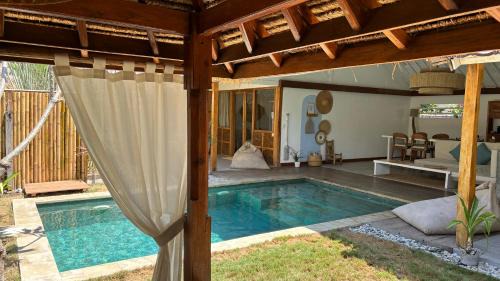 Gili Air Villa | Villa Océane - Tropical 2-bedroom with Pool