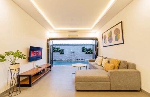 Tibubeneng Villa | Villa Paddies - Charming 2 BR Canggu with Aircon Living High Speed Wi-Fi