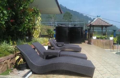 Ngaglik House | Villa Panderman Indah