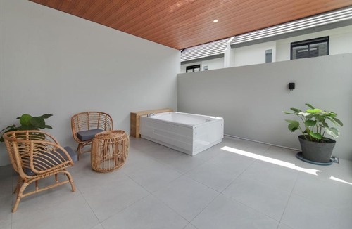 West Bandung House | Villa Punawangi With Jacuzzi & Playstation 5