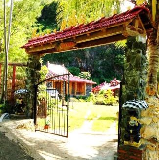 Watukarung House | Villa Rikna
