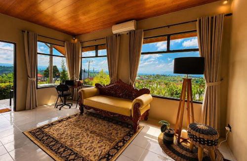 Batunya Villa | Villa Singha with stunning views near Bedugul Lake & Golf