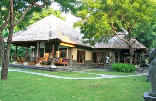 Pemuteran House | Villa 'Villa Semadhi' mit Infinity-Pool by Interhome