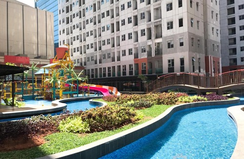 Bekasi Timur Apartment | Well Furnished Studio Apartment at Transpark Juanda Bekasi Timur By Travelio