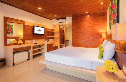 Downtown Kuta Hotel | Wina Holiday Villa