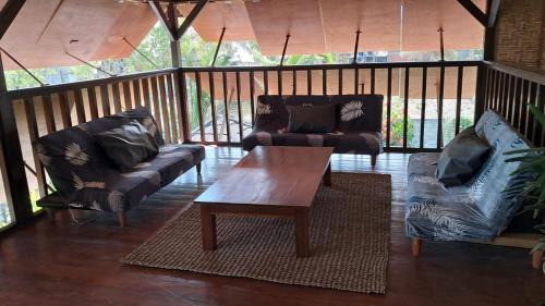 Hu'u Apartment | Wind & Sea Lakey Peak