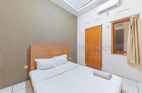 Bandung Hotel | Wisma Alamanda near Terminal Cicaheum RedPartner