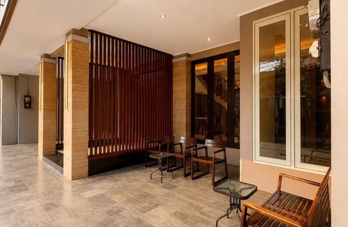 Kebon Kacang House | Wisma Pelangi 9