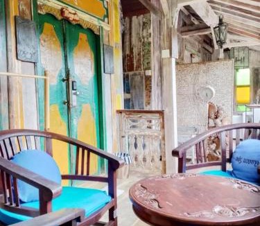 Bukit House | Wooden Cabin In Jimbaran - Magnolia Suite