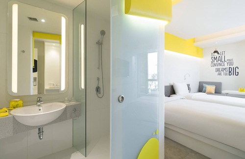 Downtown Kuta Hotel | YELLO Hotel Kuta Beachwalk Bali