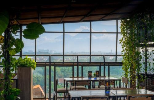 Catur Tunggal Hotel | Yellow Star Ambarukmo Hotel