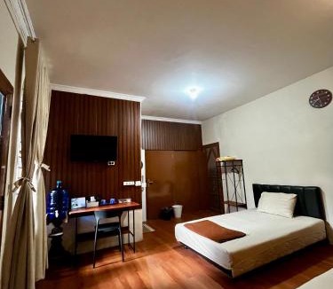 Ngamprah House | Zona Bobo Moslem Friendly By Belgareti