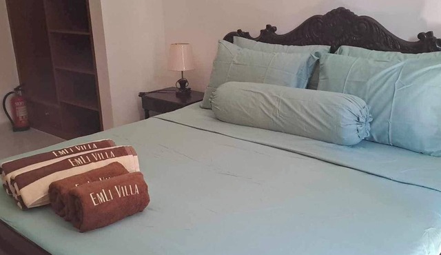 1 Bedroom Villa Legian, Beachside of Jl Legian. - - - Voted Best Value For Money