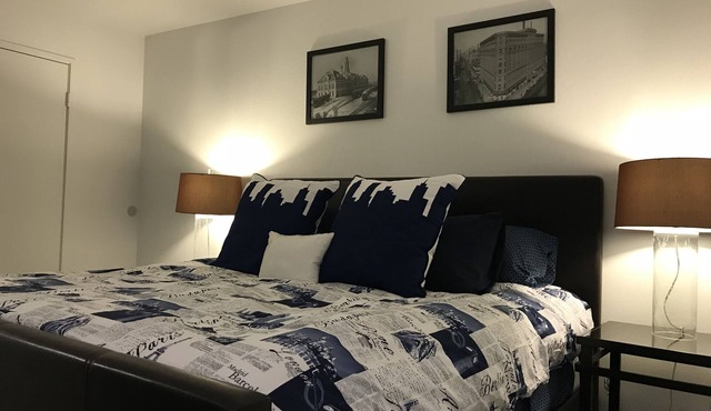 2 Bed 2 bath, Fireplace, Pool, Balcony, near Restaurants & Denver Tech Center in Centennial