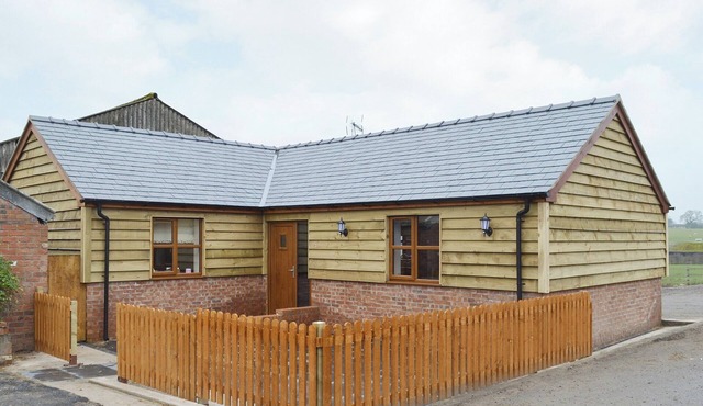 2 bedroom accommodation in Bickley, near Malpas in Malpas