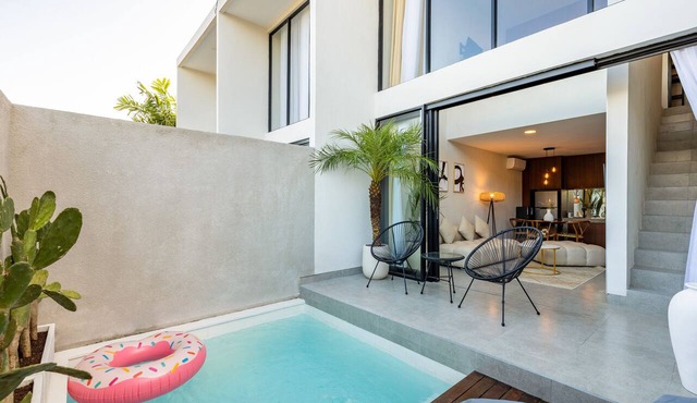 4 mins to beach/Finns/Atlas - New LUXE Pool Loft in Bali