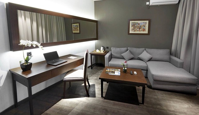 Amanuba Hotel & Resort Rancamaya